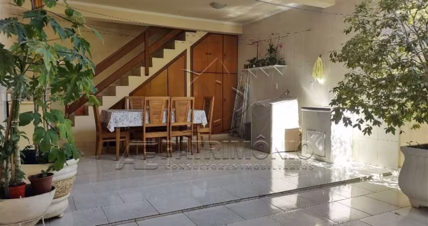 CASA,3 Dormitorio(s) bairro Siriema