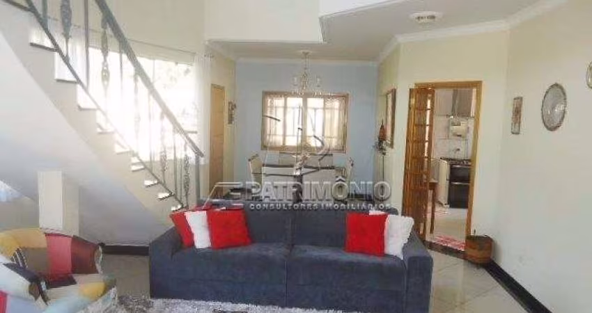 CASA EM CONDOMINIO,4 Dormitorio(s) bairro Cajuru do Sul VILLA VERONA