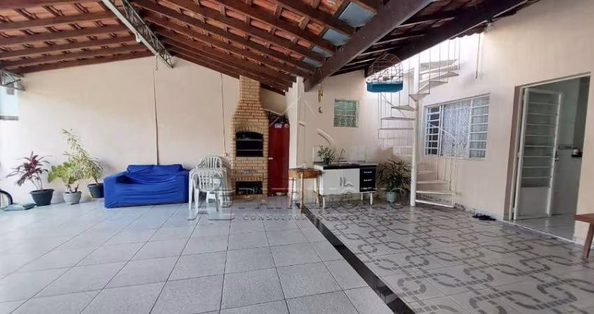 CASA,2 Dormitorio(s) bairro Simus
