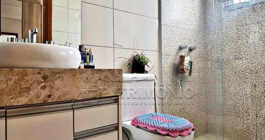 CASA COM 2 QUARTOS, SENDO UMA SUITE NA ZONA LESTE