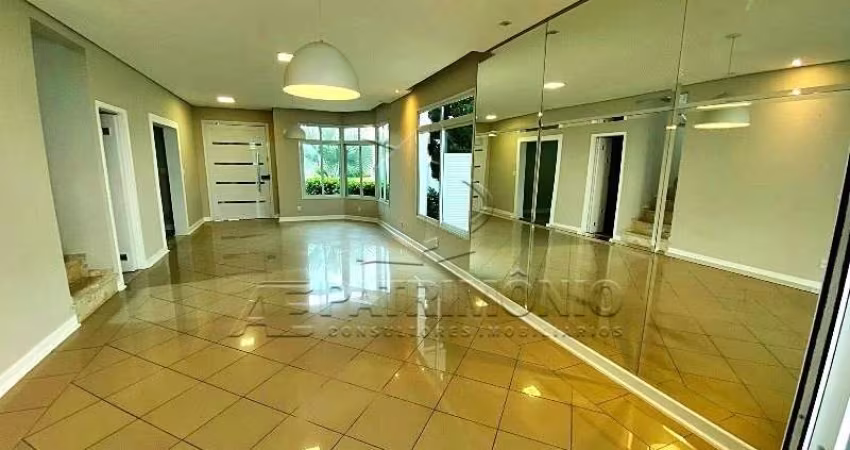 CASA COM 3 QUANTOS SENDO 1 SUITE EM CONDOMINIO