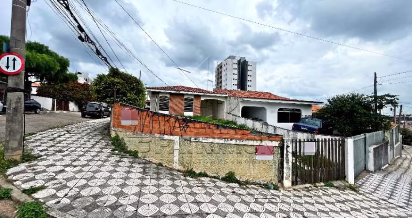 CASA DE 3 QUARTOS NO JARDIM VERA CRUZ