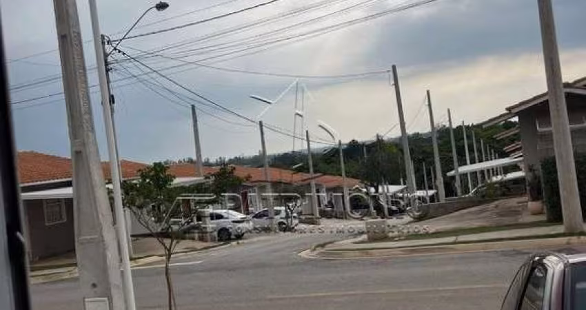 CASA TERREA VILLA REAL COM 2 DORMITORIOS