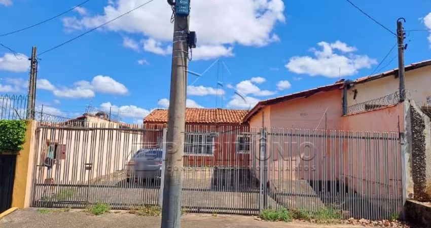 CASA TRUJILLO COM 3 QUARTOS