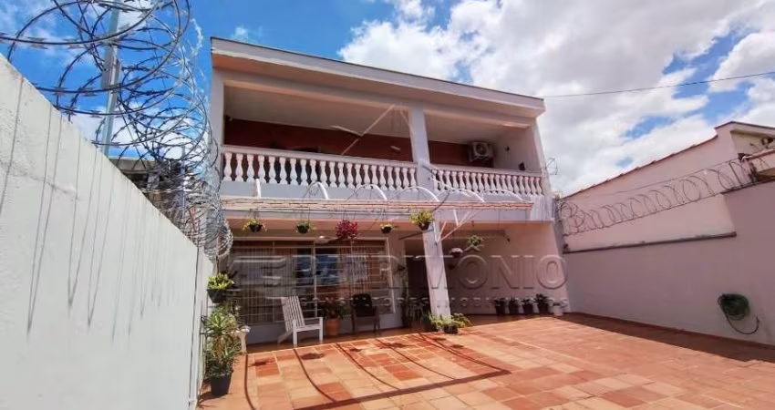 CASA 3 QUARTOS SENDO 1 SUITE VILA ASSIS