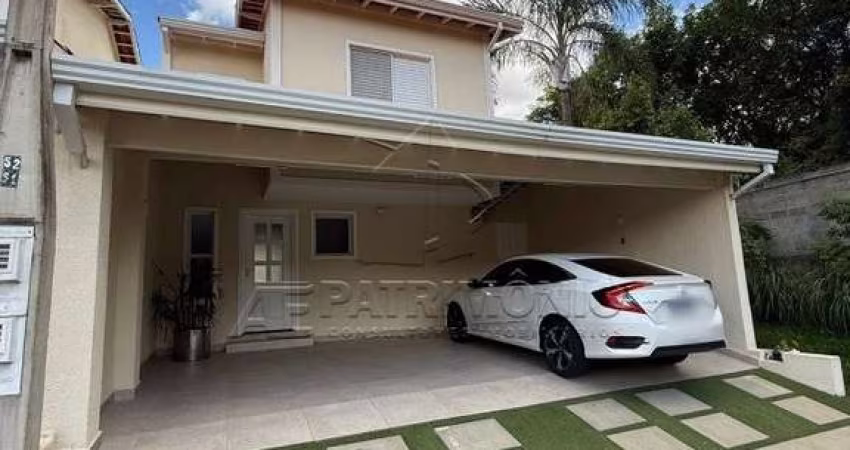 CASA ASSOBRADADA COM 3 QUARTOS SENDO 1 SUITE