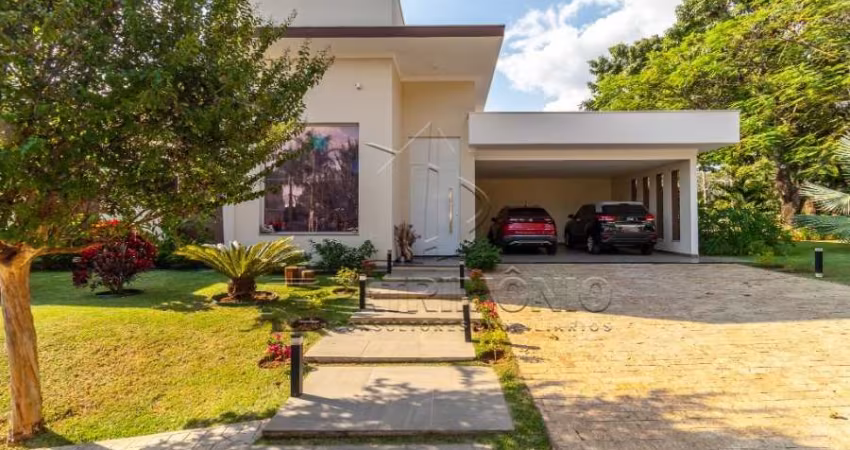 CASA EM CONDOMINIO 3 SUITES VALE DO LAGO