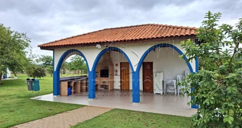 CASA EM CONDOMINIO 3 QUARTOS SENDO 1 SUITE RESIDENCIAL JARDIM