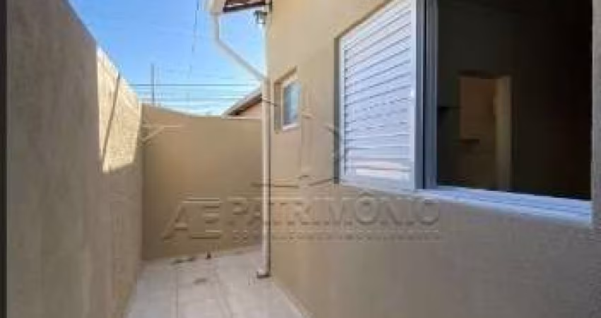 CASA TERREA HARO COM 2 QUARTOS SENDO 1 SUITE