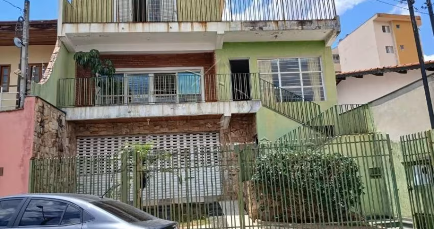 CASA ASSOBRADADA SÃO JOÃO COM 3 QUARTOS SENDO 1 SUITE