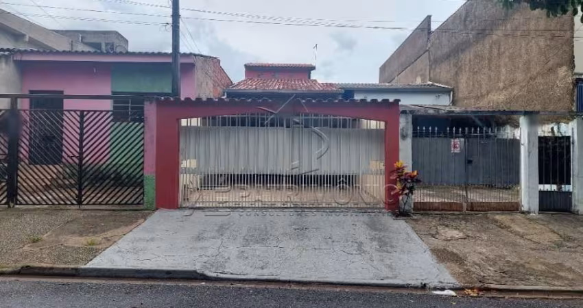 CASA 3 QUARTOS SENDO 1 SUITE VITÓRIA RÉGIA