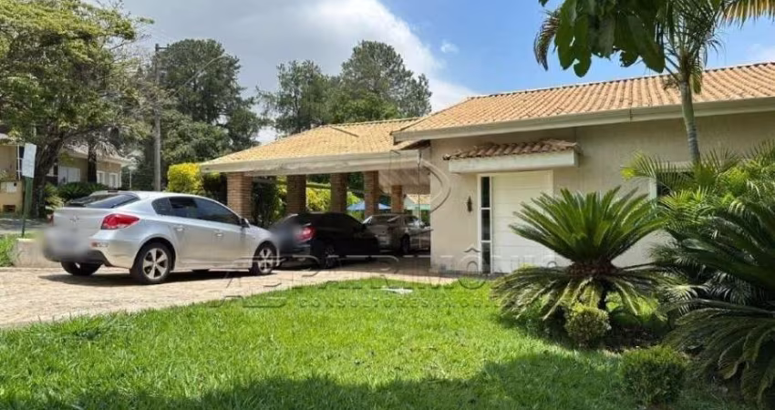 Casa no condomínio Vale do Lago com 2 dormitórios, 1 com suíte, closet e hidro