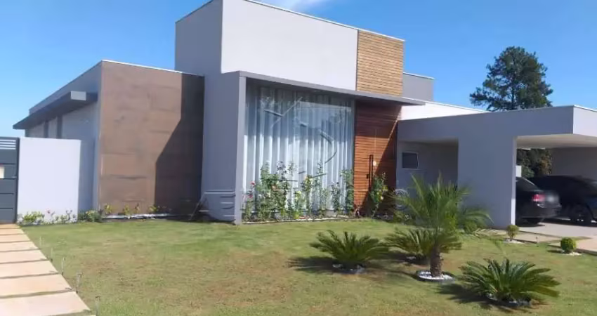 Casa em condominio 4 quartos sendo 1 suite village ipanema 2