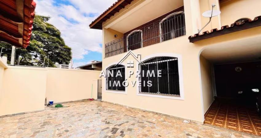 Sobrado 401m² - 4 dormitórios, 2 suítes - Jardim Esplanada