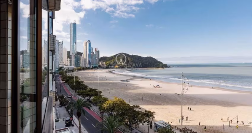 EDIFÍCIO EMBAIXADOR - FRENTE MAR - CENTRO DE BALNEÁRIO CAMBORIÚ