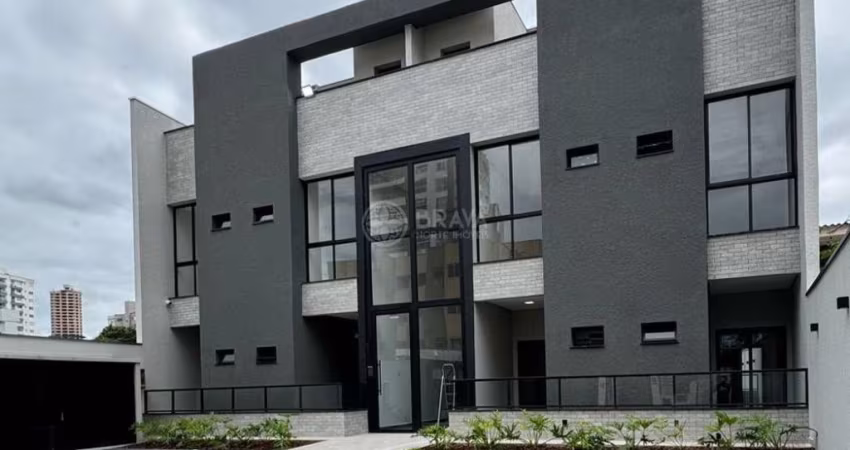APARTAMENTO DUPLEX NO CENTRO DE ITAJAÍ