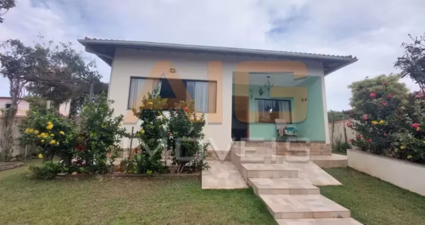 Casa 2 quartos suíte jardim área gourmet garagem e churrasqueira