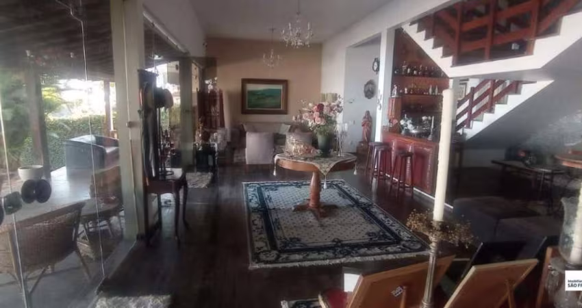 Casa à venda, 4 vagas, São José - Pará de Minas/MG