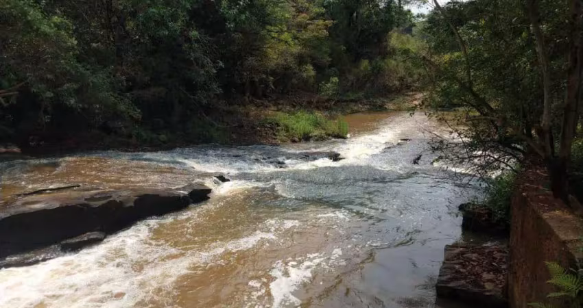 Chácara / sítio à venda na Zona Rural, Florestal 