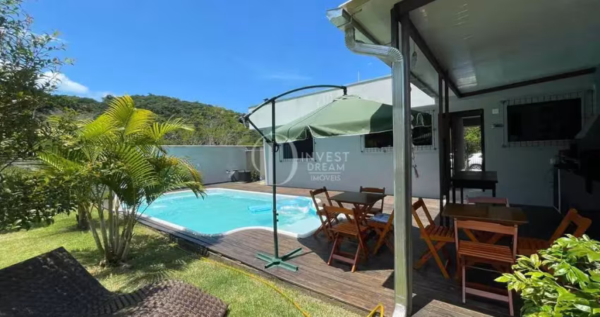 Linda casa com piscina  em mariscal bombinhas, Mariscal, Bombinhas - SC