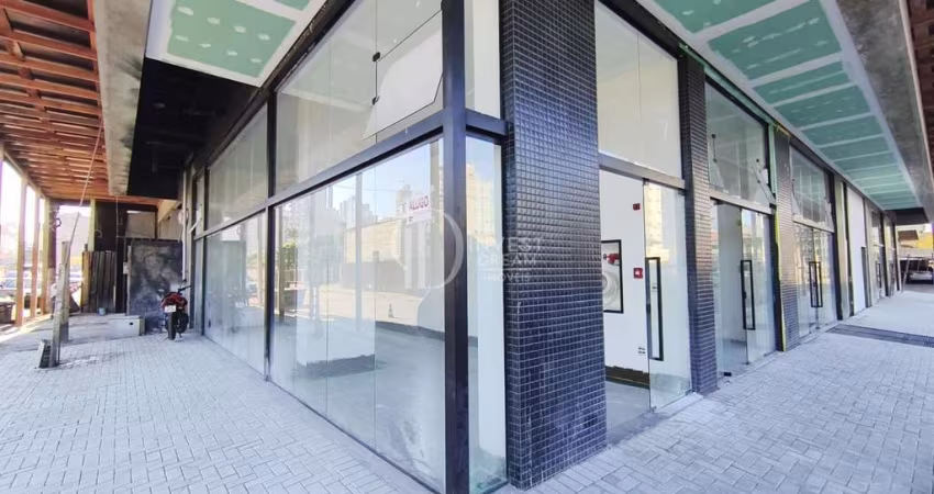 Sala comercial  frente 4°avenida, Meia Praia, Itapema - SC