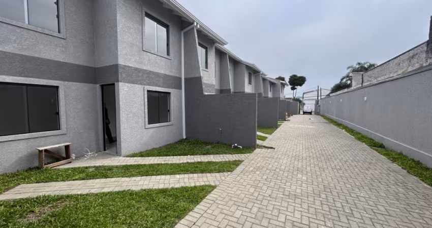 Casa em condomínio fechado com 3 quartos para alugar na Rua Salomão Elias Feder, 1091, Uberaba, Curitiba