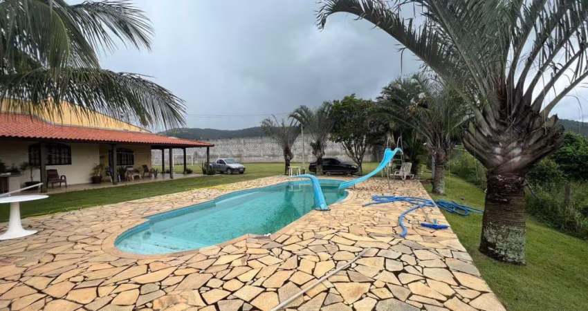 EXCELENTE CHÁCARA Á VENDA NO  BAIRRO DO AGUDO DOS FRIAS