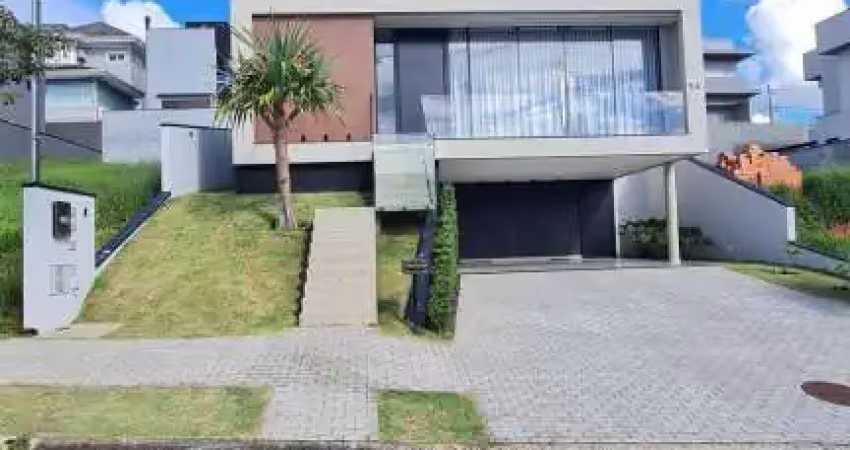 Linda casa mobiliada em condomínio alta padrão com sistema club !