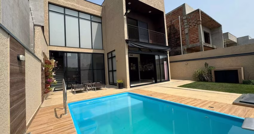 Linda Casa á Venda! Condomínio Portal da Serra - Bragança Paulista SP.