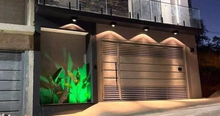 Maravilhosa casa assobradada á venda! Bairro Villa Verde - Brag Pta SP.!!!