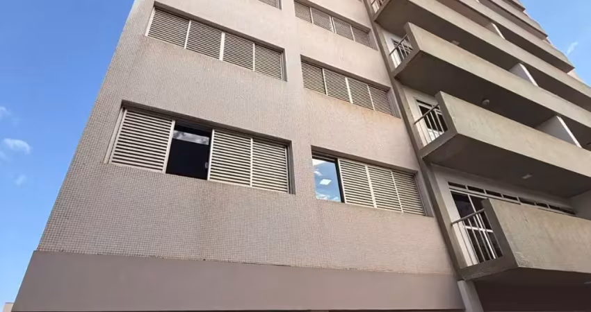 Apartamento com 3 quartos à venda na Rua Visconde do Rio Branco, Centro, Araras