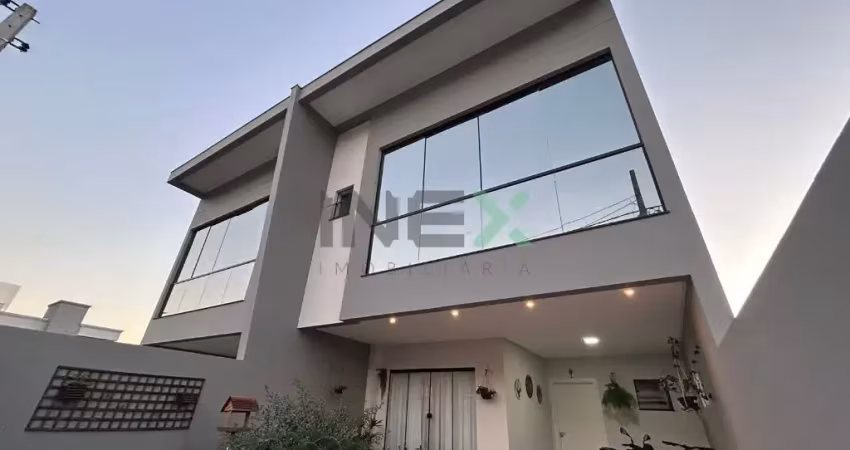 Sobrado mobiliado e equipado 3 suítes 2 vagas no Terras Altas - Camboriú - SC