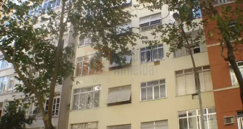 Apartamento à venda em copacabana de 33 m² com 1 quarto 1 banheiro conjugado amplo próximo à praia do leme e estação metrô