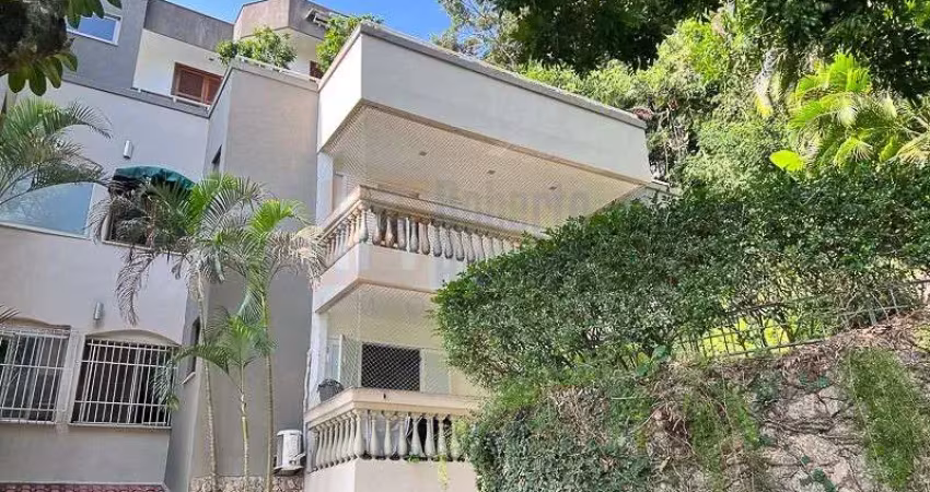 Excelente cobertura duplex à venda na lagoa rodrigo de freitas de 203m²  5 quartos sendo 1 suíte sala ampla 2 ambientes varanda 2 vagas de garagem