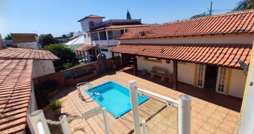 Casa para Venda em Saquarema, Boqueirão, 4 dormitórios, 2 suítes, 4 banheiros, 3 vagas
