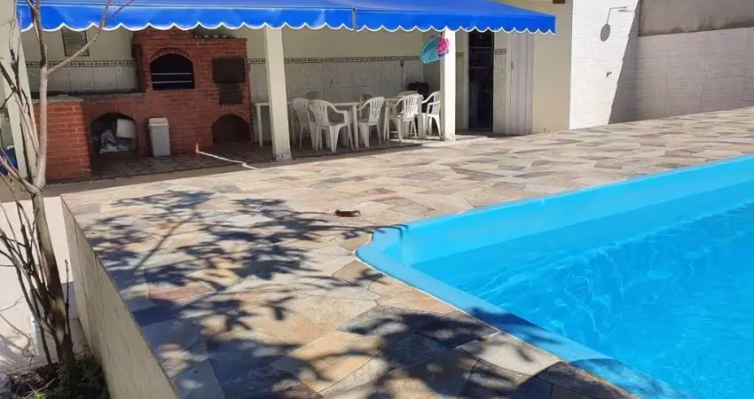 Casa para Venda em Saquarema, Jaconé, 2 dormitórios, 1 suíte, 2 banheiros, 2 vagas