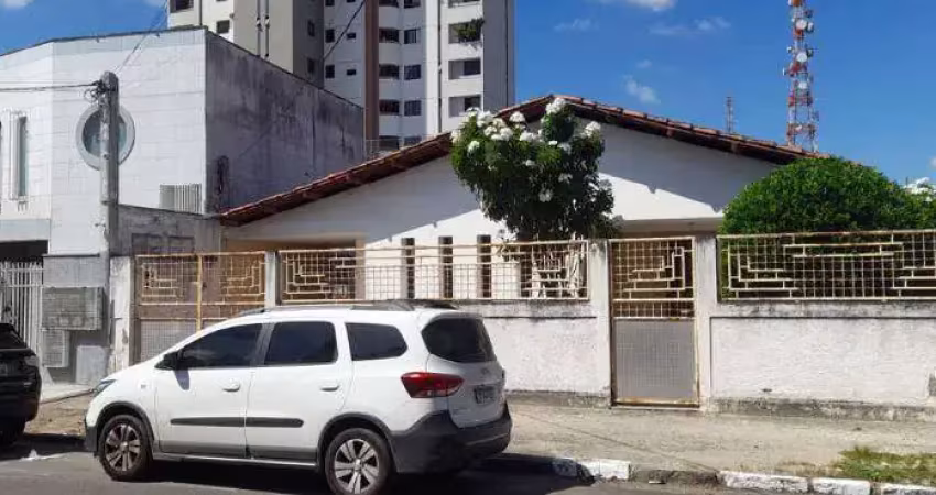 Casa para comércio ou residencial no ponto central oportunidade