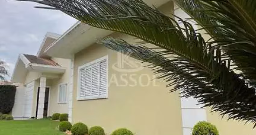 Casa térrea em condomínio fechado, região oeste de cascavel