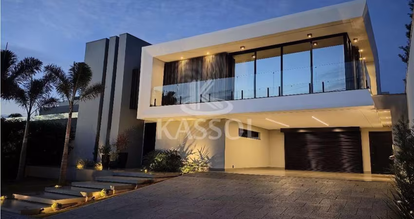 Sobrado no Treviso  com 4 suítes, sala de cinema, Lareira , piscina, gourmet