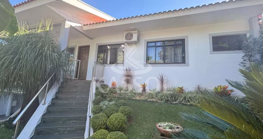 Casa térrea no Jd Maria Luiza 1 suíte e 3 quartos com terreno 600m