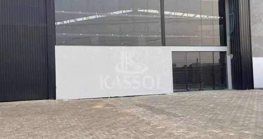 Barracão trevo petrocon 547m  com mezanino 4 banheiros e cozinha