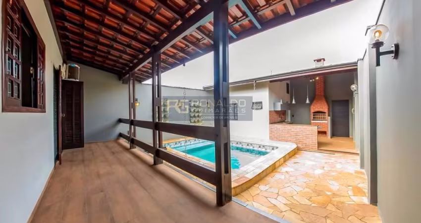 Casa para Venda em Araras, JARDIM CÂNDIDA, 2 dormitórios, 2 banheiros, 2 vagas