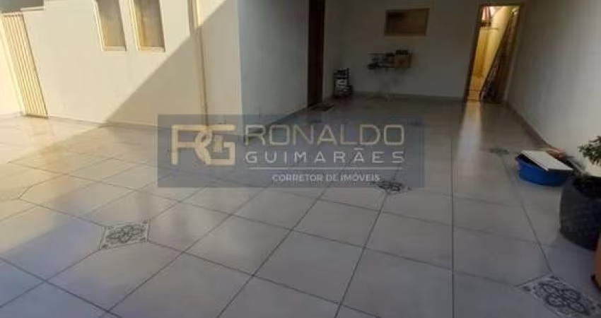 Casa para Venda em Araras, Jardim Luiza Maria, 3 dormitórios, 1 suíte, 1 banheiro, 2 vagas
