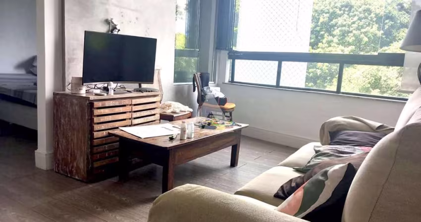 Apartamento na Garibaldi com 1 quarto, 57m² à venda por R$ 560.000,00