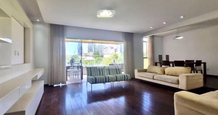 Apartamento na Ondina com 4 quartos e 3 suítes, 211m² à venda por R$ 750.000,00
