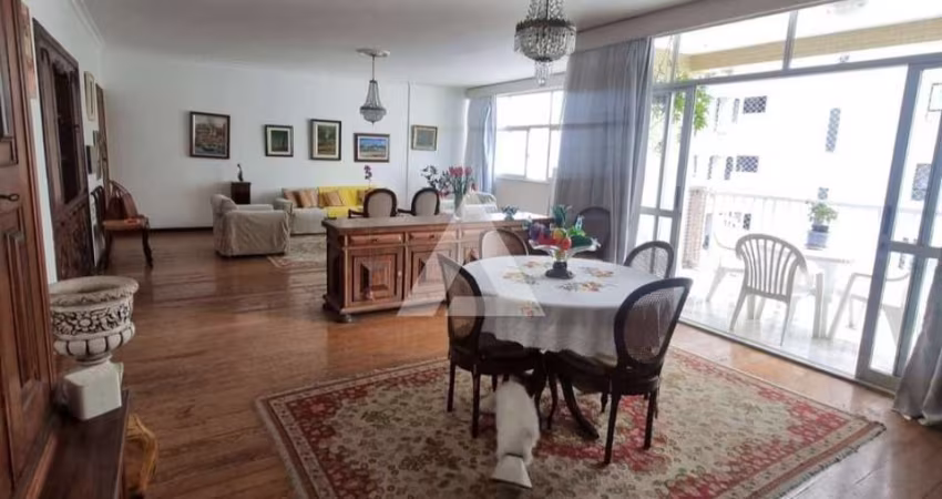 Apartamento no Corredor da Vitória com 4 quartos e 1 suíte, 250m² à venda por R$ 1.700.000,00