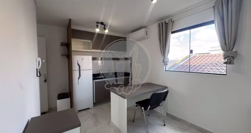 Apartamento com 1 quarto  para alugar, 26.81 m2 por R$1580.00  - Uberaba - Curitiba/PR