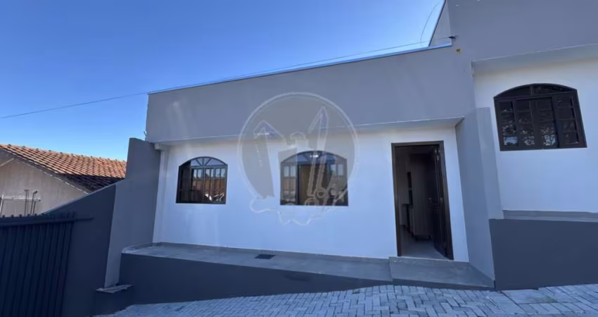 Casa Residencial com 3 quartos  para alugar, 70.00 m2 por R$2200.00  - Cachoeira - Curitiba/PR