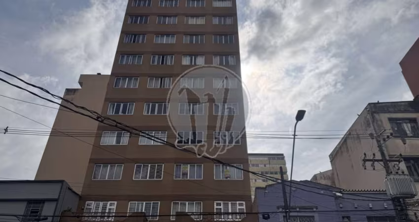 Apartamento com 2 quartos  para alugar, 52.00 m2 por R$1300.00  - Centro - Curitiba/PR