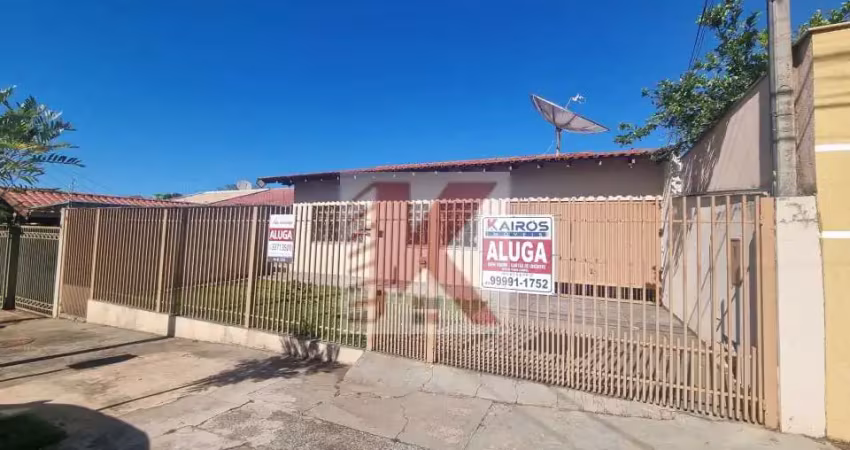 Casa residencial para locação, 180m2 útil, 4 quartos, 2 vagas de garagem